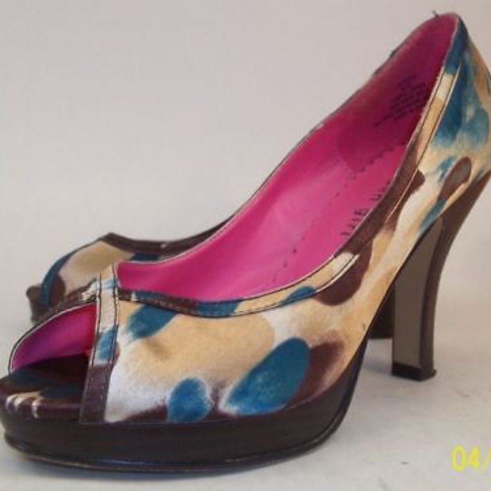 Paintbrush stroke Madden Girl teal, Brown, and tan